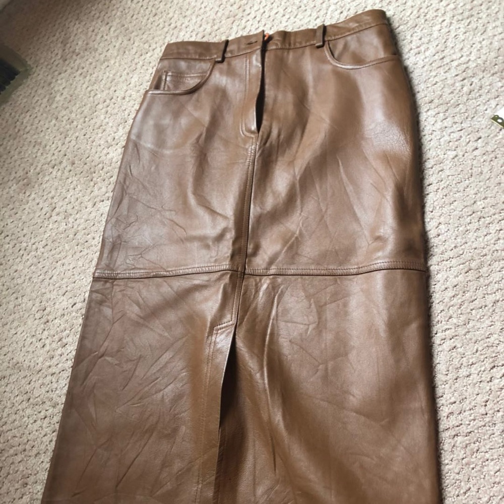 Genuine leather skirt